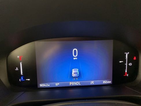 Used 2025 Ford Escape ST-Line w/ Cold Weather Package image 28