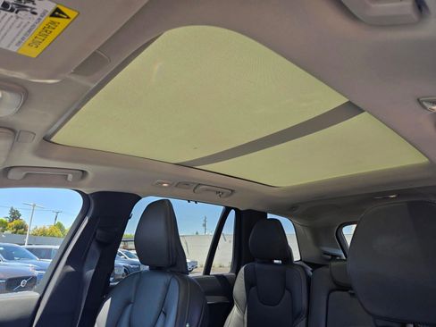 Certified 2023 Volvo XC90 T8 Ultimate w/ Protection Package Premier AWD/4WD image 18