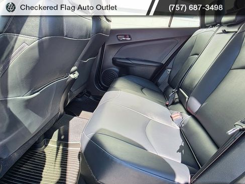 Used 2022 Toyota Prius XLE image 38