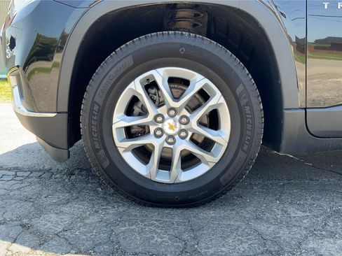 Used 2021 Chevrolet Traverse LT AWD/4WD image 30