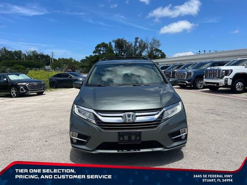 Used 2018 Honda Odyssey Touring image 3