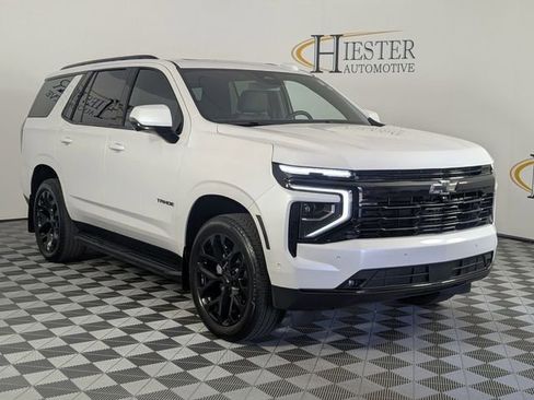 Used 2025 Chevrolet Tahoe RST w/ RST Capability Package image 4