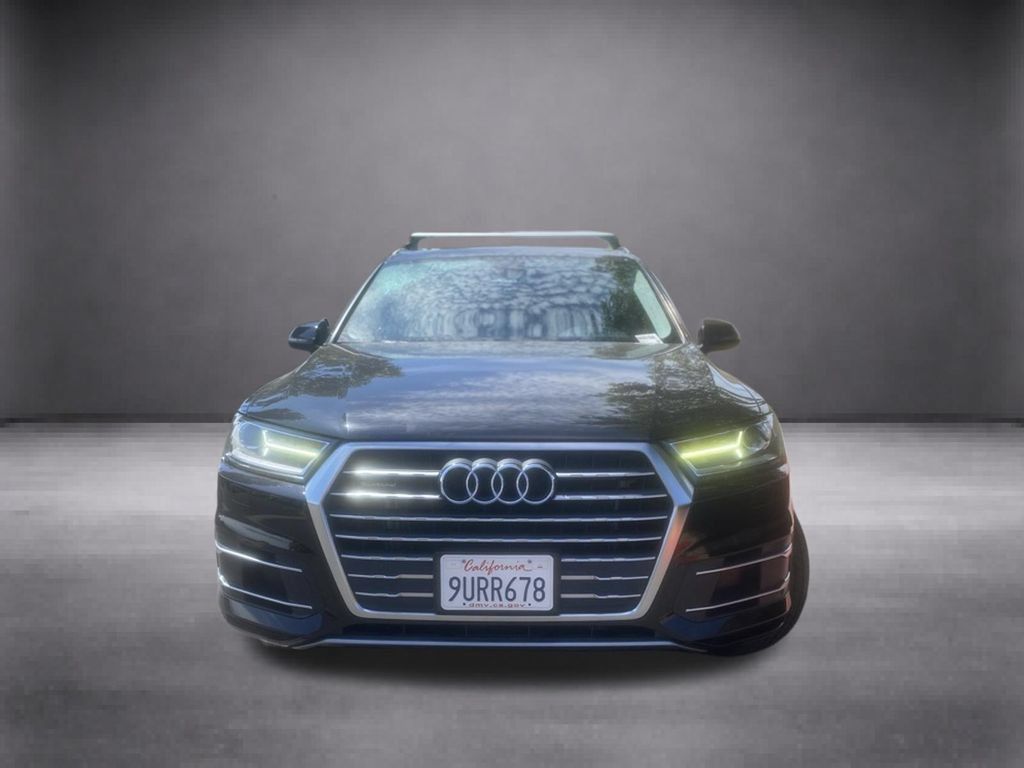 Used 2019 Audi Q7 2.0T Premium w/ Convenience Package AWD/4WD image 3