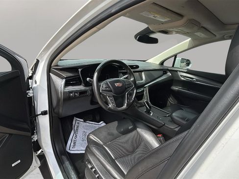 Used 2019 Cadillac XT5 Luxury image 17