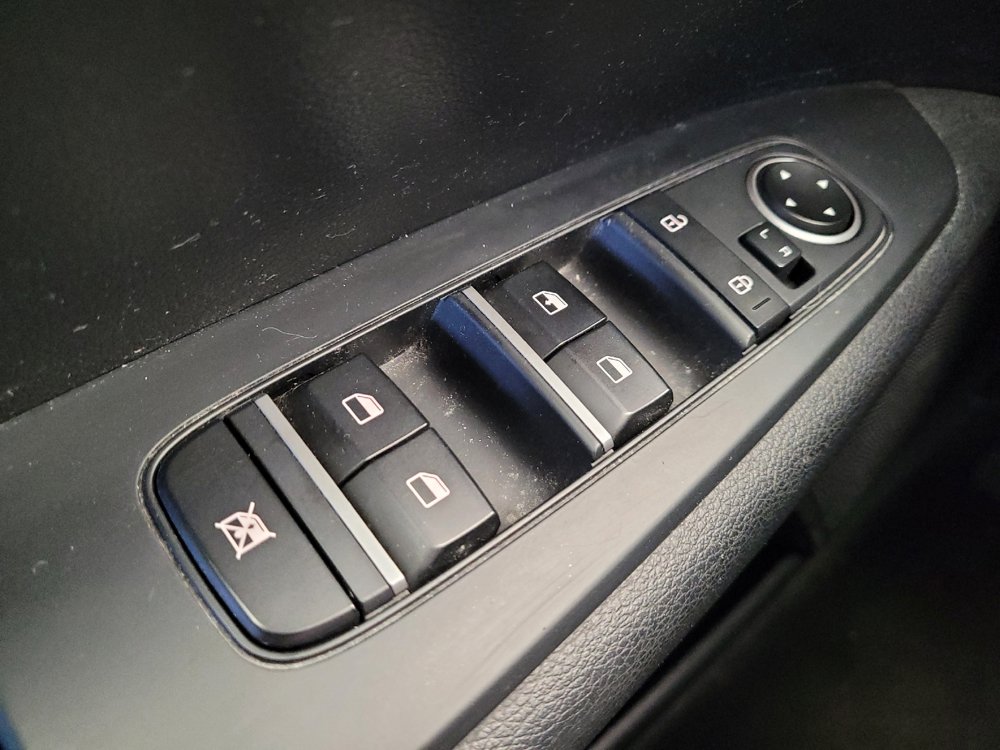Used 2020 Kia Forte LXS FWD image 27