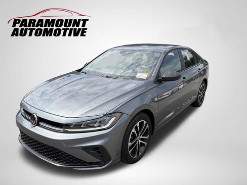 Used 2025 Volkswagen Jetta Sport FWD image 10