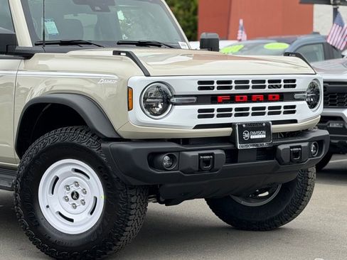 New 2026 Ford Bronco Heritage Edition AWD/4WD image 4