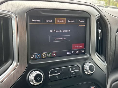 Used 2019 GMC Sierra 1500 Denali w/ Technology Package AWD/4WD image 16