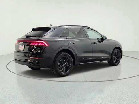 Used 2023 Audi Q8 Premium w/ Convenience Package AWD/4WD image 5