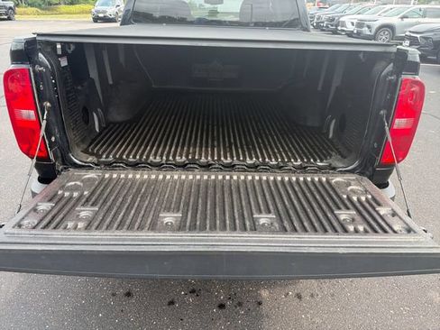 Used 2018 Chevrolet Colorado LT AWD/4WD image 28