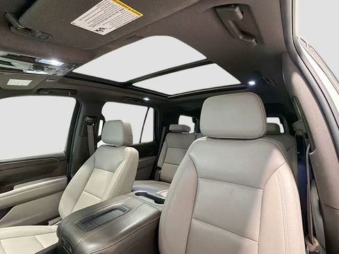 Used 2022 Chevrolet Tahoe LT w/ Luxury Package AWD/4WD image 22