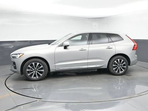 Used 2023 Volvo XC60 B5 Plus w/ Climate Package AWD/4WD image 6