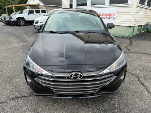 Used 2019 Hyundai Elantra SE FWD image 4