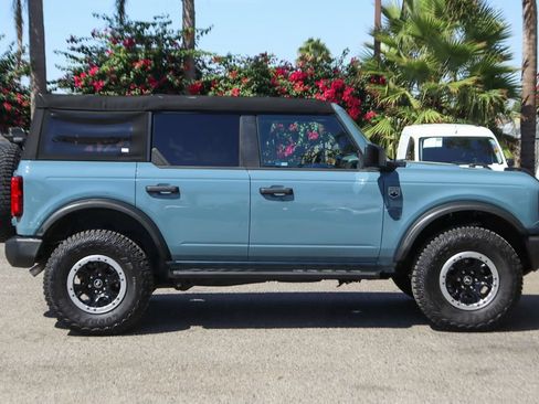 Used 2023 Ford Bronco Big Bend w/ Sasquatch Package AWD/4WD image 11