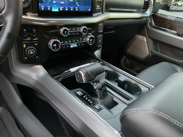 Used 2021 Ford F150 Lariat AWD/4WD image 23