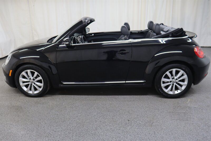 Used 2014 Volkswagen Beetle TDI FWD image 4