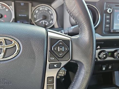 Used 2019 Toyota Tacoma SR5 image 15