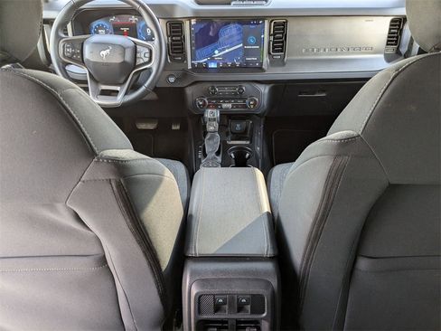 Used 2025 Ford Bronco Big Bend image 33
