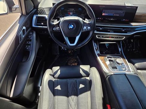 Used 2025 BMW X5 xDrive50e w/ Climate Comfort Package AWD/4WD image 13