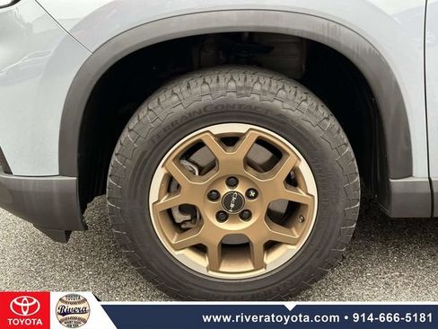 Used 2024 Honda Pilot TrailSport image 12