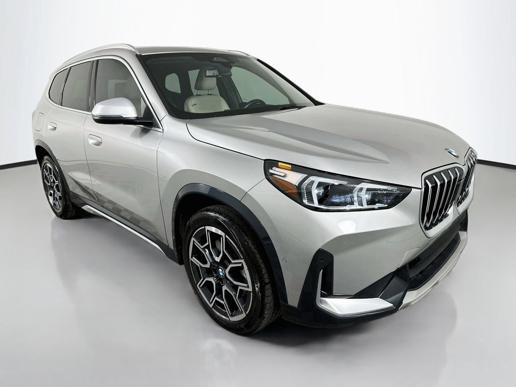 Certified 2024 BMW X1 xDrive28i w/ Convenience Package AWD/4WD image 3