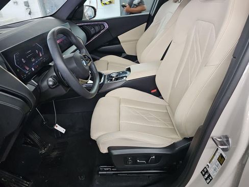 Used 2025 BMW X3 xDrive30i AWD/4WD image 11