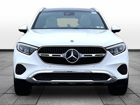 Certified 2025 Mercedes-Benz GLC 300 4MATIC image 2