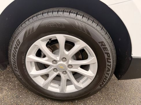 Used 2021 Chevrolet Equinox LT w/ LPO, Floor Liner Package image 16