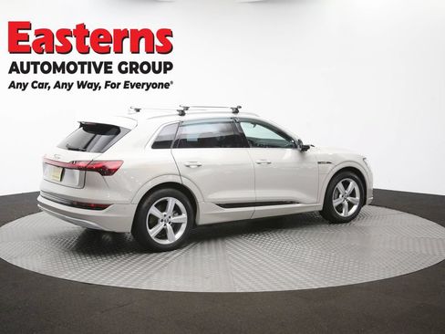 Used 2019 Audi e-tron Prestige w/ Prestige Package AWD/4WD image 41