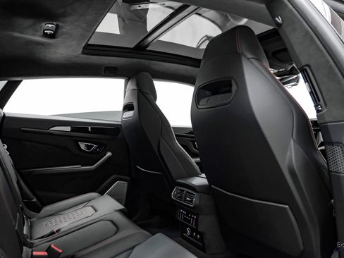 Used 2025 Lamborghini Urus SE AWD/4WD image 89