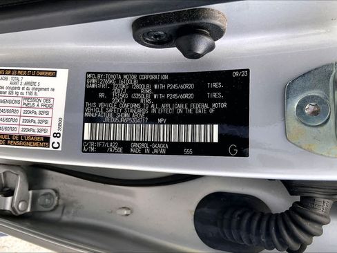 Used 2023 Toyota 4Runner Limited RWD image 20