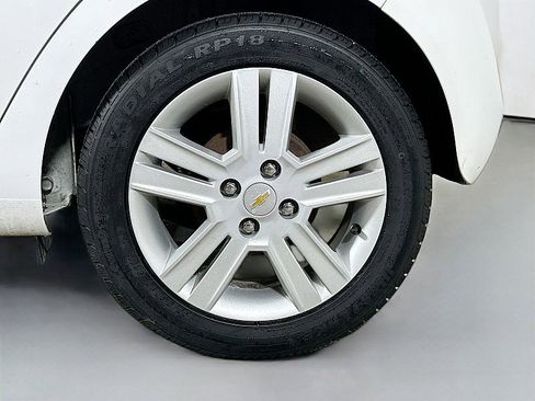 Used 2015 Chevrolet Spark LS FWD image 29