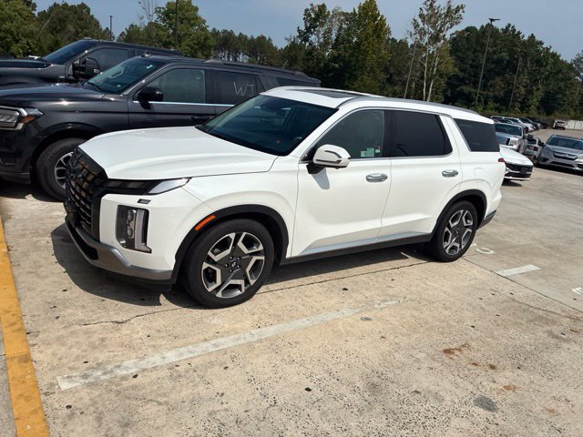 Used 2024 Hyundai Palisade Limited FWD image 7