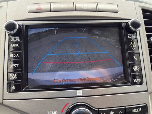 Used 2013 Toyota Venza Limited AWD/4WD image 13