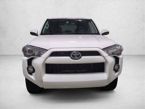 Used 2016 Toyota 4Runner SR5 RWD image 2