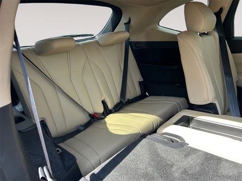 Used 2023 Acura MDX SH-AWD image 13