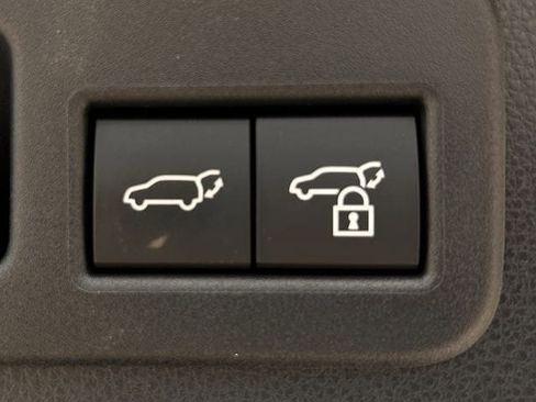 Certified 2025 Toyota 4Runner Limited image 34