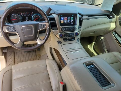 Used 2018 GMC Yukon Denali w/ Denali Ultimate Package AWD/4WD image 14