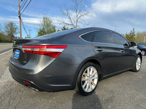 Used 2013 Toyota Avalon XLE Touring FWD image 4
