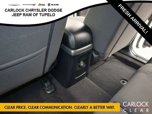 Used 2017 Dodge Journey SE image 28