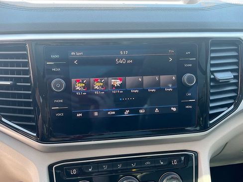 Used 2023 Volkswagen Atlas SE w/ Panoramic Sunroof Package AWD/4WD image 14