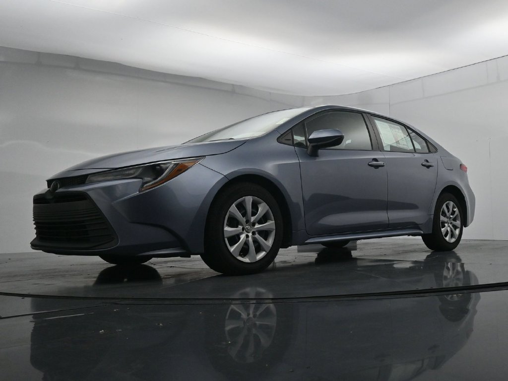 Used 2023 Toyota Corolla LE FWD image 34