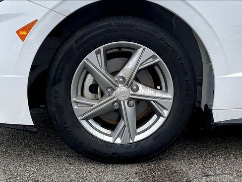 Used 2023 Hyundai Sonata SE FWD image 8