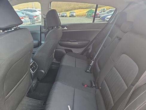 Used 2020 Kia Sportage LX image 12