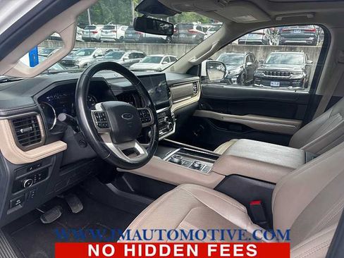 Used 2024 Ford Expedition Limited AWD/4WD image 2