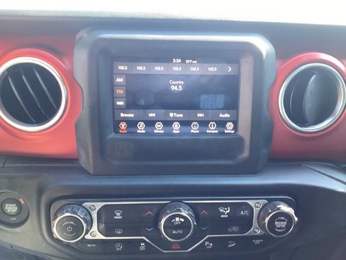 Used 2019 Jeep Wrangler Unlimited Rubicon w/ Safety Group image 18