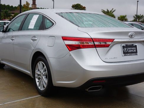 Used 2013 Toyota Avalon XLE image 8