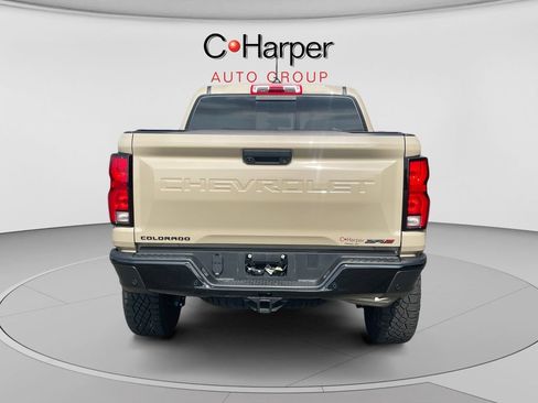 Used 2023 Chevrolet Colorado ZR2 w/ Technology Package AWD/4WD image 4