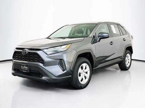 Used 2024 Toyota RAV4 LE image 3