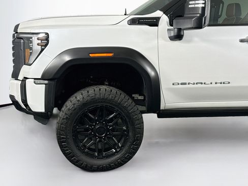 Used 2024 GMC Sierra 2500 Denali Ultimate AWD/4WD image 39